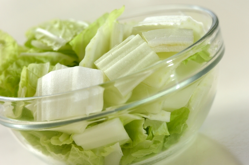 白菜とシラスの蒸し煮の下準備1