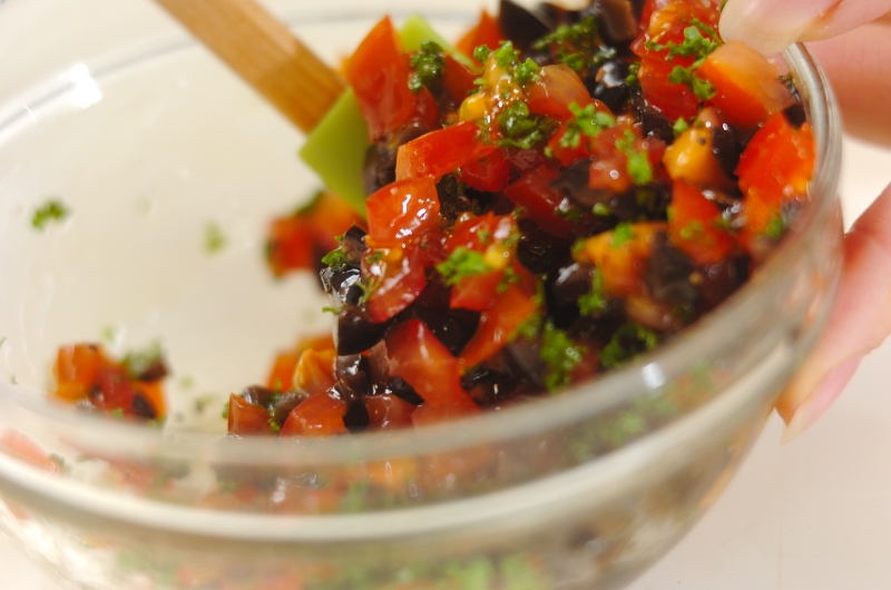 オリーブのブルスケッタの作り方1