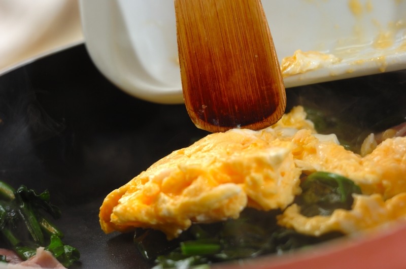 ベーコンとホウレン草の炒めものの作り方2