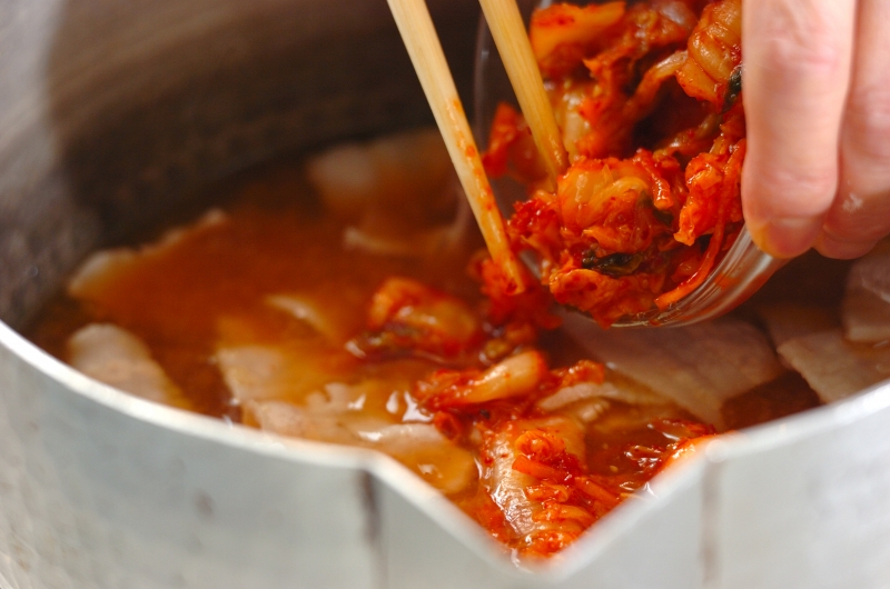 豚キムチうどんの作り方1