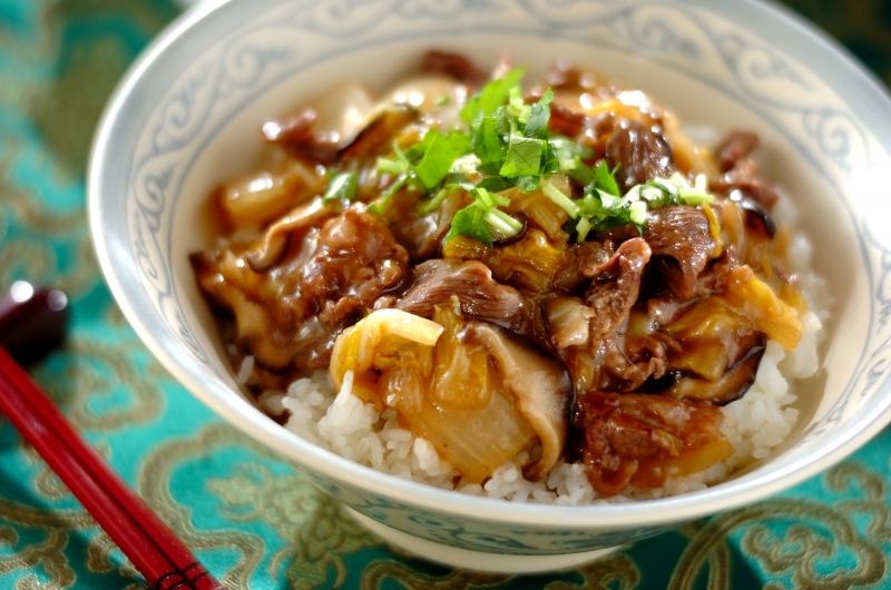 牛肉と白菜のオイスター丼