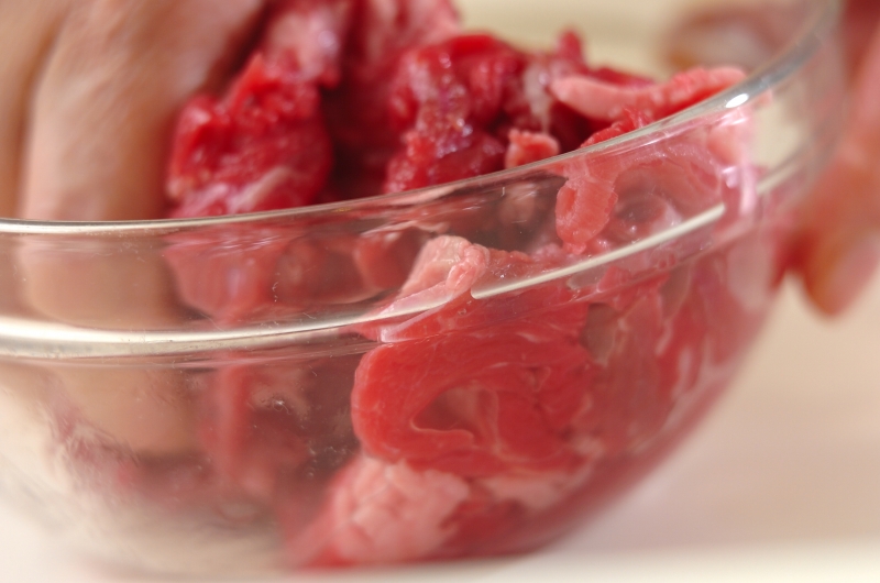 牛肉と白菜のオイスター丼の下準備1