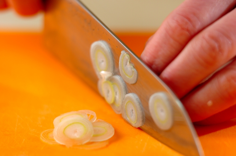 豚バラみそコンニャクの下準備2