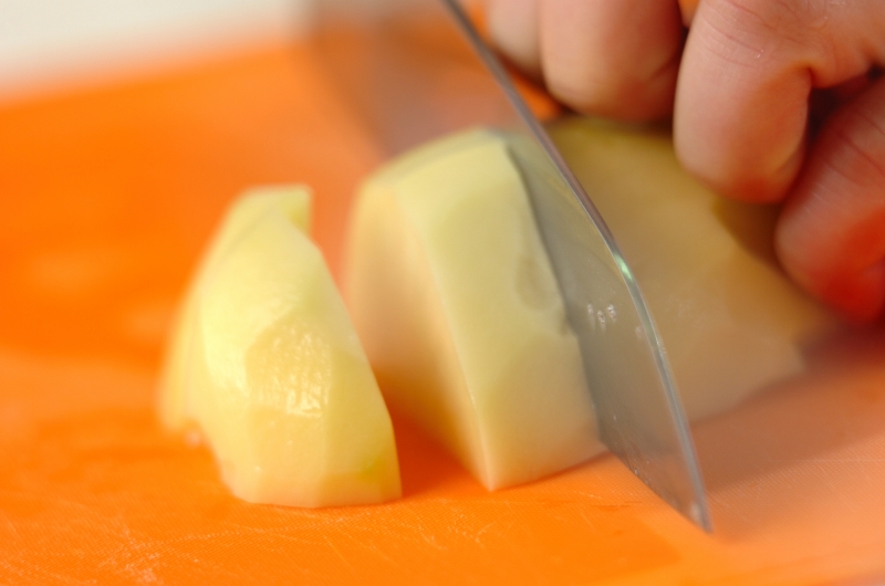 新ジャガの具だくさんみそ汁の下準備1