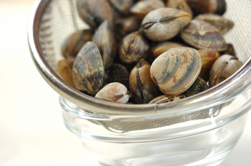 アサリのエスニックスープの下準備1