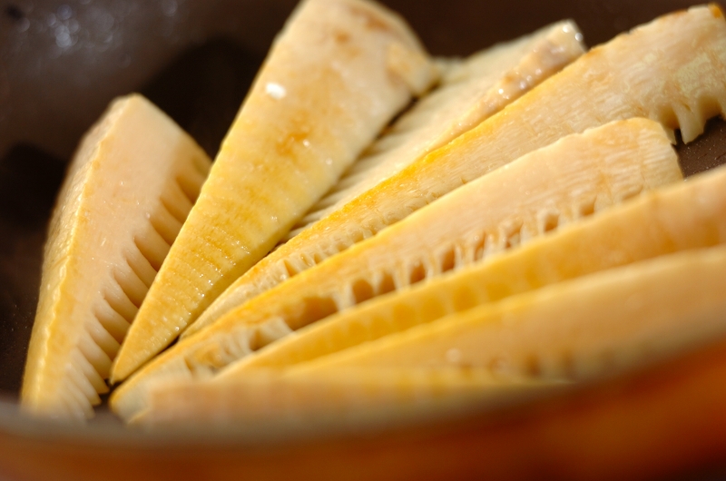 お弁当に副菜に！タケノコのバターしょうゆ焼きの作り方1