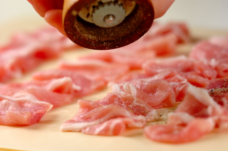 味付け簡単！豚肉キムチの基本レシピ by山下 和美さんの下準備1