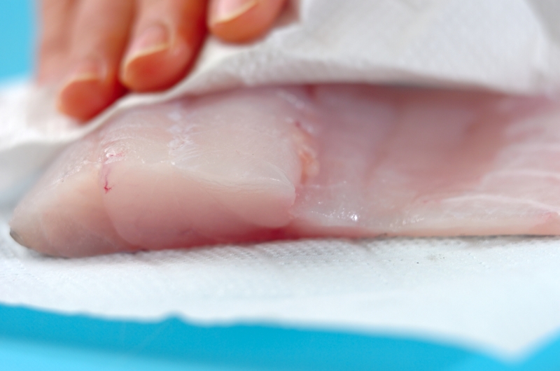 エスニック風タラのレンジ蒸しの下準備1