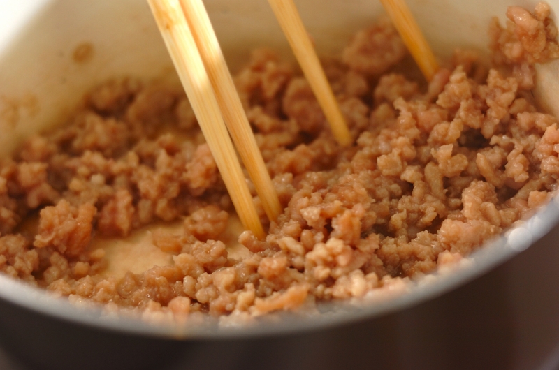 カブの鶏そぼろあんの作り方1