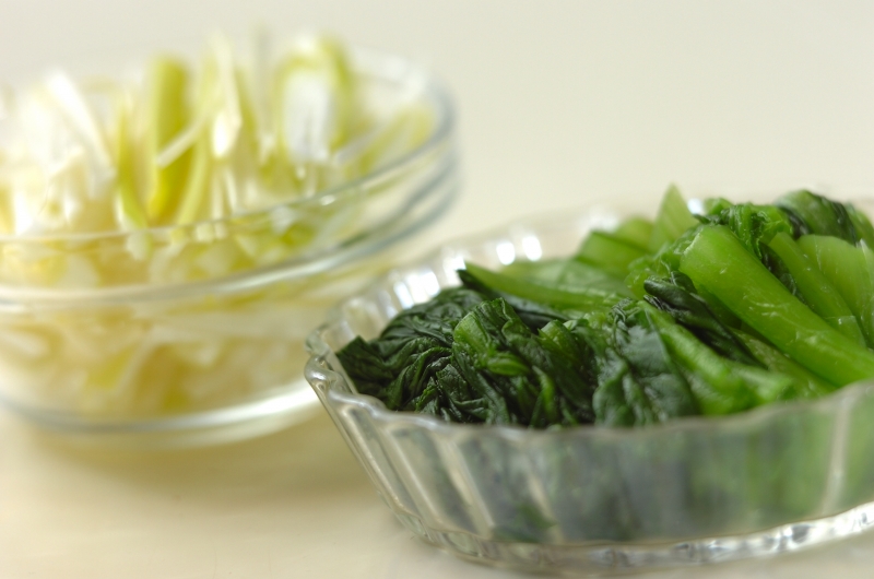 豚肉と小松菜のだし煮の下準備2