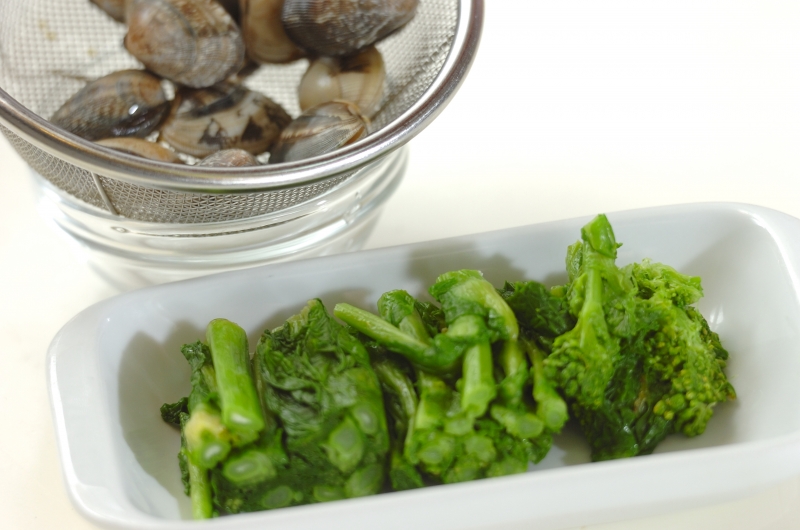 アサリと菜の花のお吸いものの下準備1