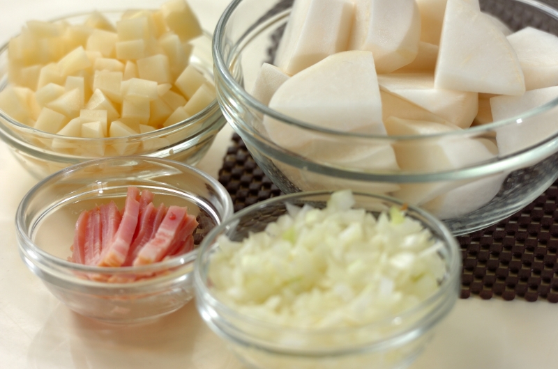 カブのミルクスープの下準備1