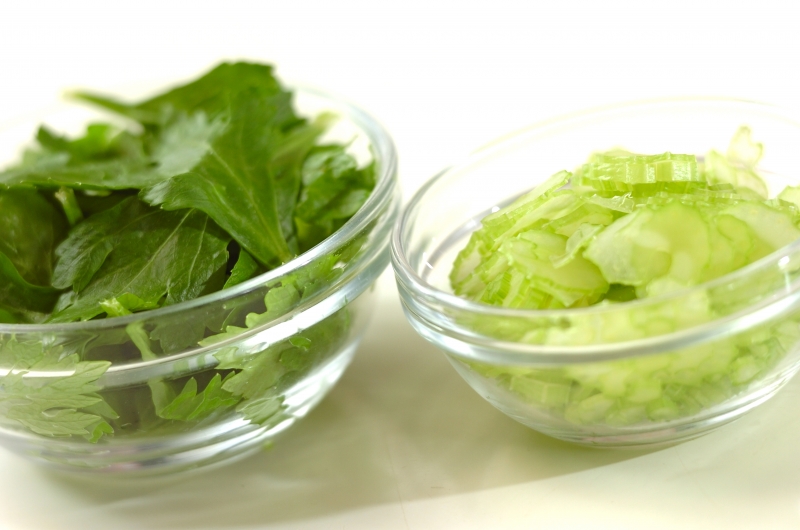 セロリの佃煮の下準備1