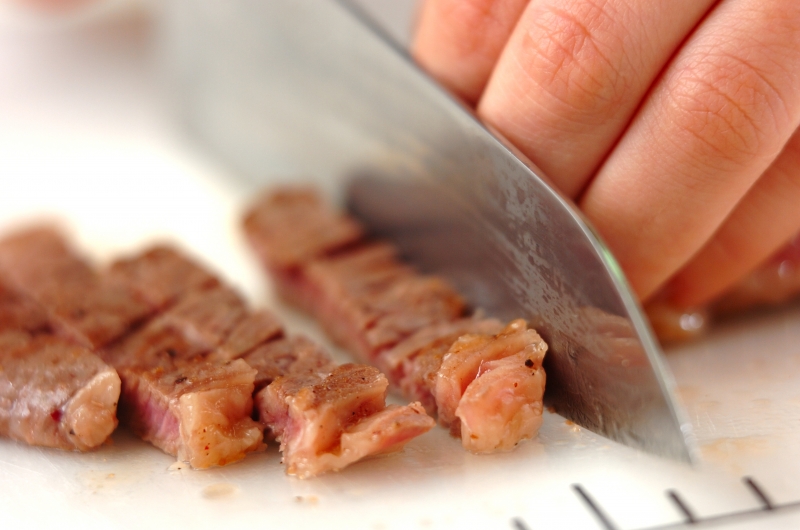 牛肉とパプリカのしょうゆ炒めの作り方1