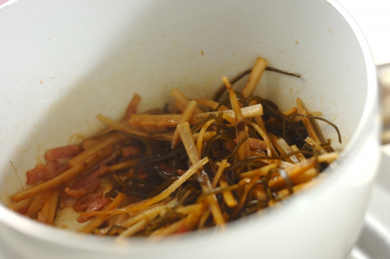 昆布とゴボウの煮物の作り方2