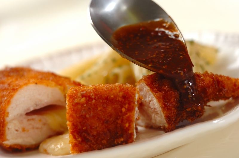 鶏むね肉のハムチーズサンドカツの作り方4