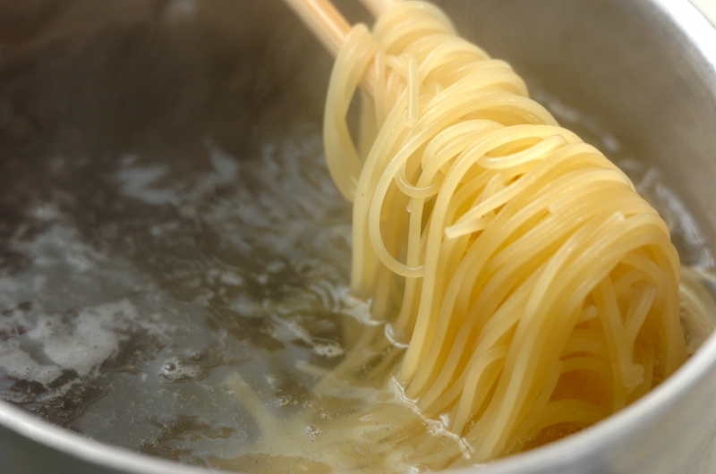 人気の冷製パスタ ツナとトマト 簡単15分で完成の作り方1