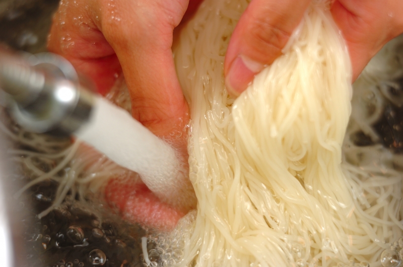 野菜たっぷり山形のダシのせ素麺の作り方2