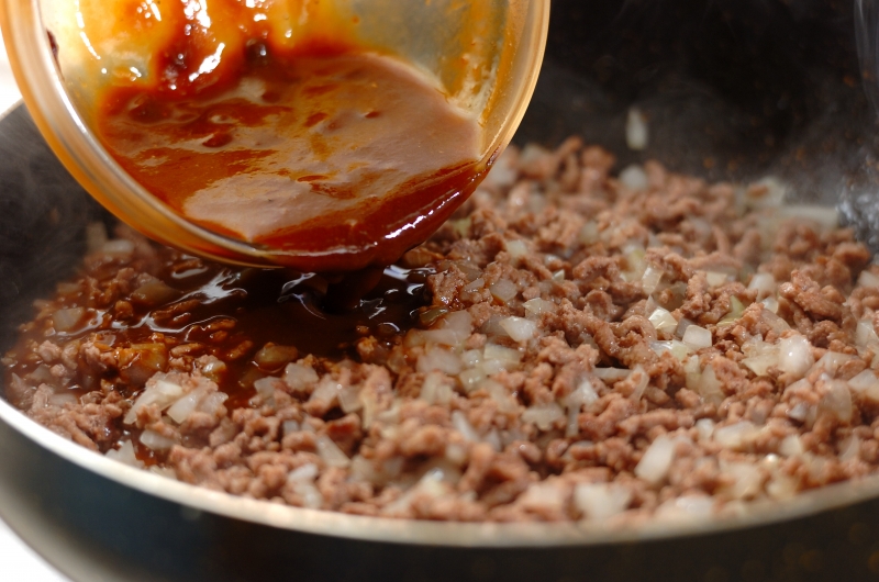 ピリ辛肉みそ丼の作り方1