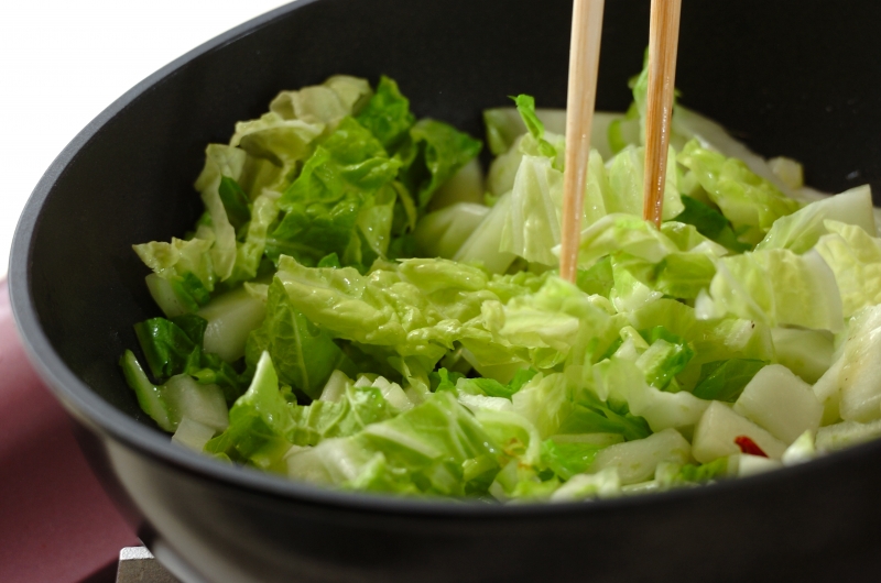 白菜の辛み甘酢和えの作り方1