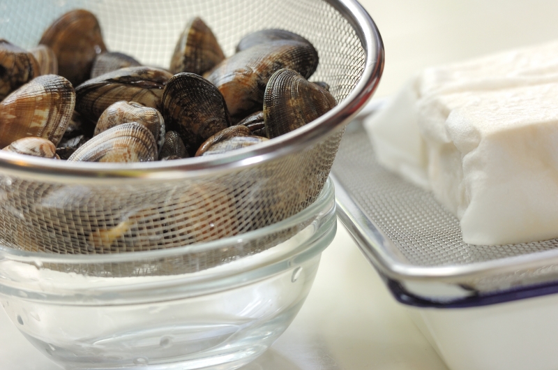 アサリと豆腐の蒸し煮の下準備1