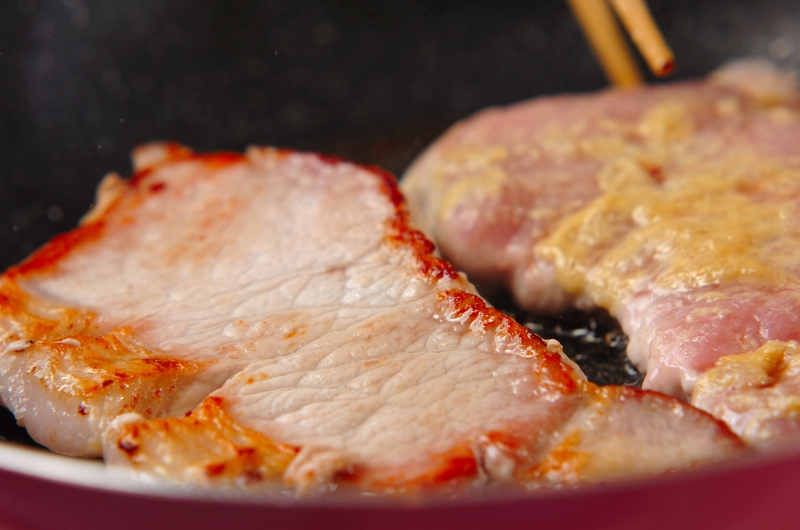 ご飯が進む！豚肉のからしチーズソテーの作り方3