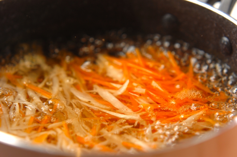 ごぼうの大量消費にも！ごまマヨサラダの作り方1