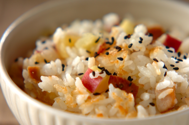 ソーセージ入りサツマイモご飯