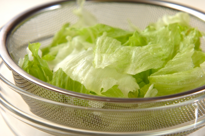 鶏と野菜のソテーサラダの下準備3