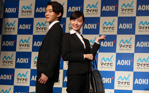 AOKI&amp;マイナビスチューデントが「就活 新スタイル」を提案　ゲストにマギーと菅谷哲也が登場