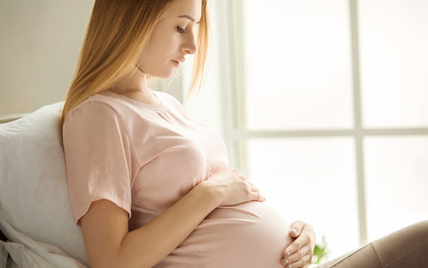 プレママ快眠術！　寝付けない妊娠中期は◯◯を見直すべき