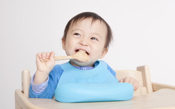 離乳食の栄養 ちゃんと足りてるか不安 いつから なにを どれくらい ママ管理栄養士が解決 離乳食のお悩みあるある 第3回 ウーマンエキサイト 1 2