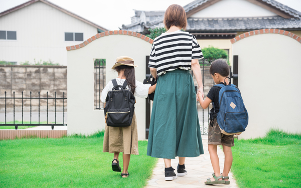 子ども同士の喧嘩。相手の親に言う？　直接子どもと話す？