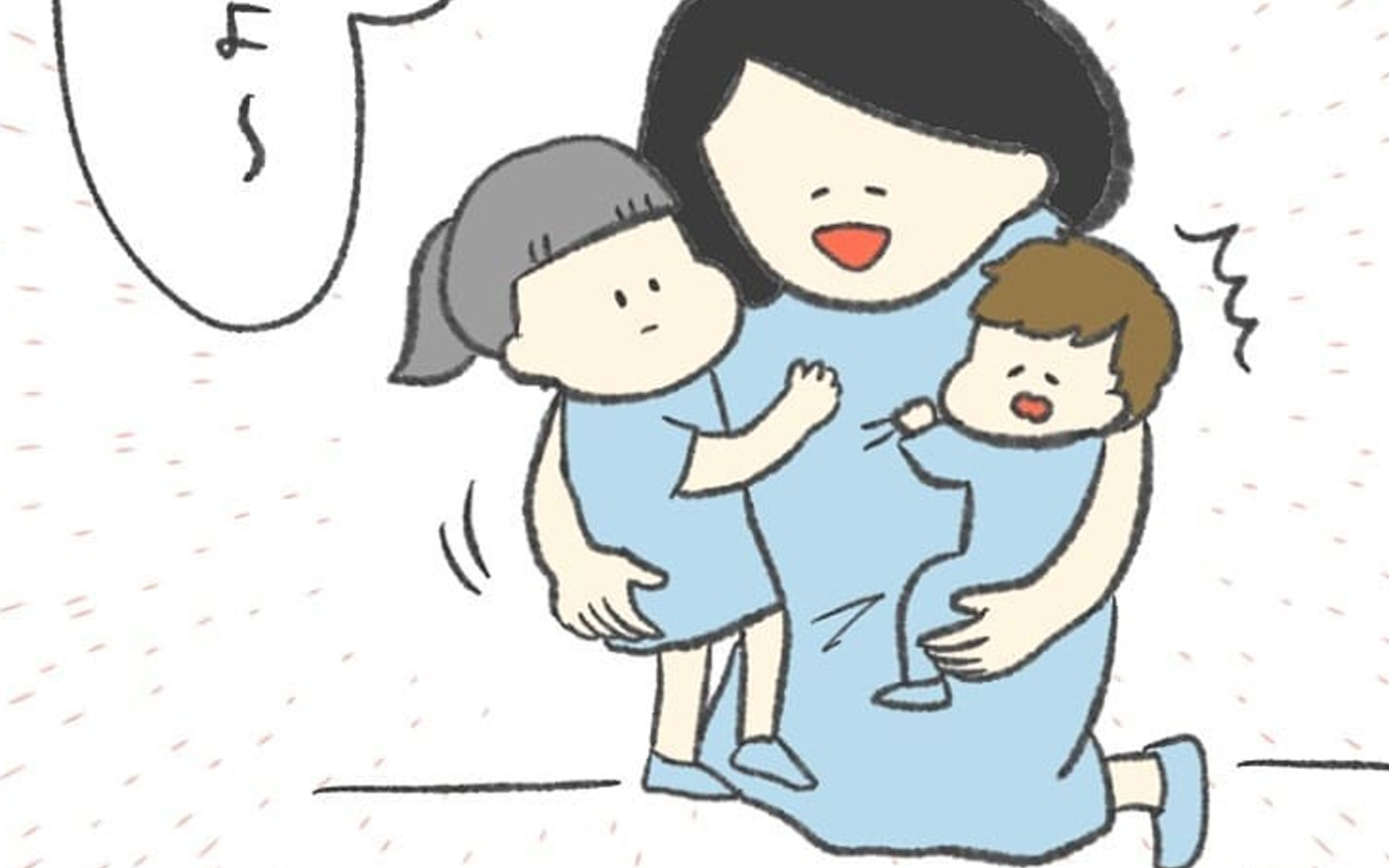 家まであと少し！ 2人を抱っこして帰ろうとすると今度は息子が…!?