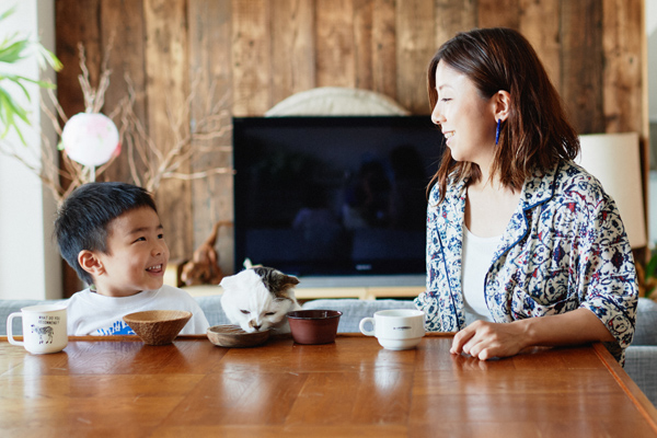 楽しく生きる姿を見せることが、子どもの見本に　#18「Cat’s ISSUE」代表　太田メグさん｜ウーマンエキサイト