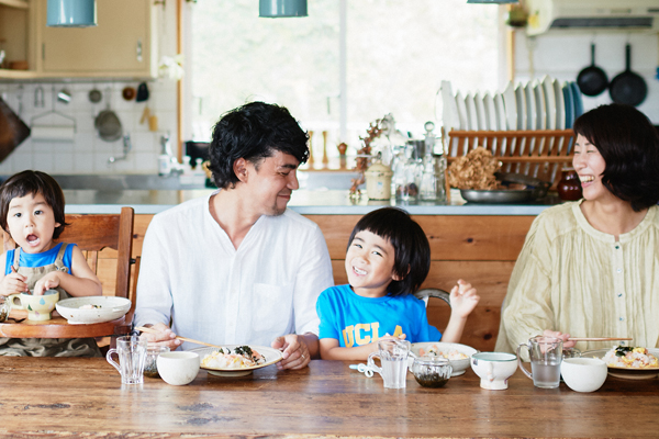 自由に感じて表現できる子に。夫婦で決めた子育てルール ＃23 編集者 セソコマサユキさん｜ウーマンエキサイト