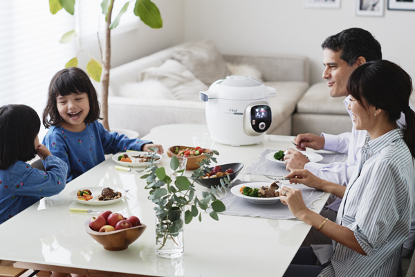 もう献立で悩まない！ 1週間レシピ内蔵の時短調理家電「クックフォーミー エクスプレス」 はママの最強パートナー｜ウーマンエキサイト
