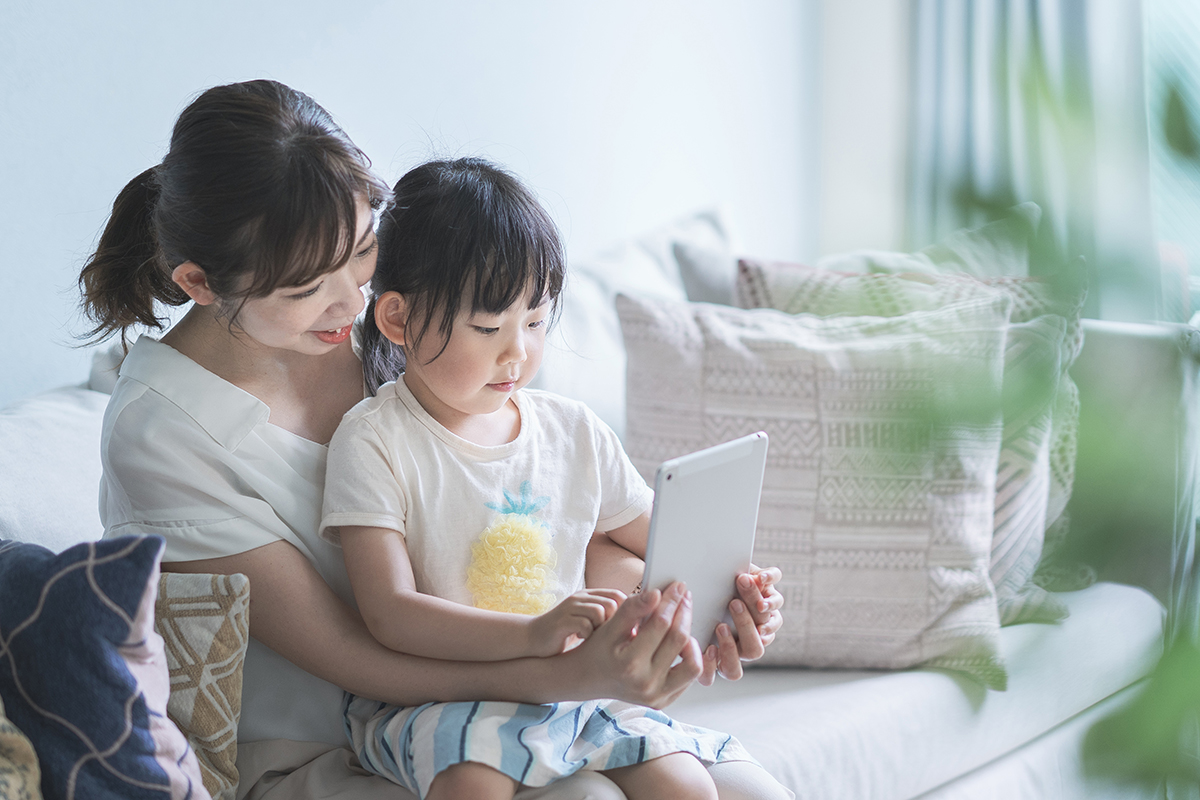 ゲームに動画にオンライン授業…デジタル頻度高まる「おうち時間」をどうすごす？【ママたちの本音トーク】｜ウーマンエキサイト
