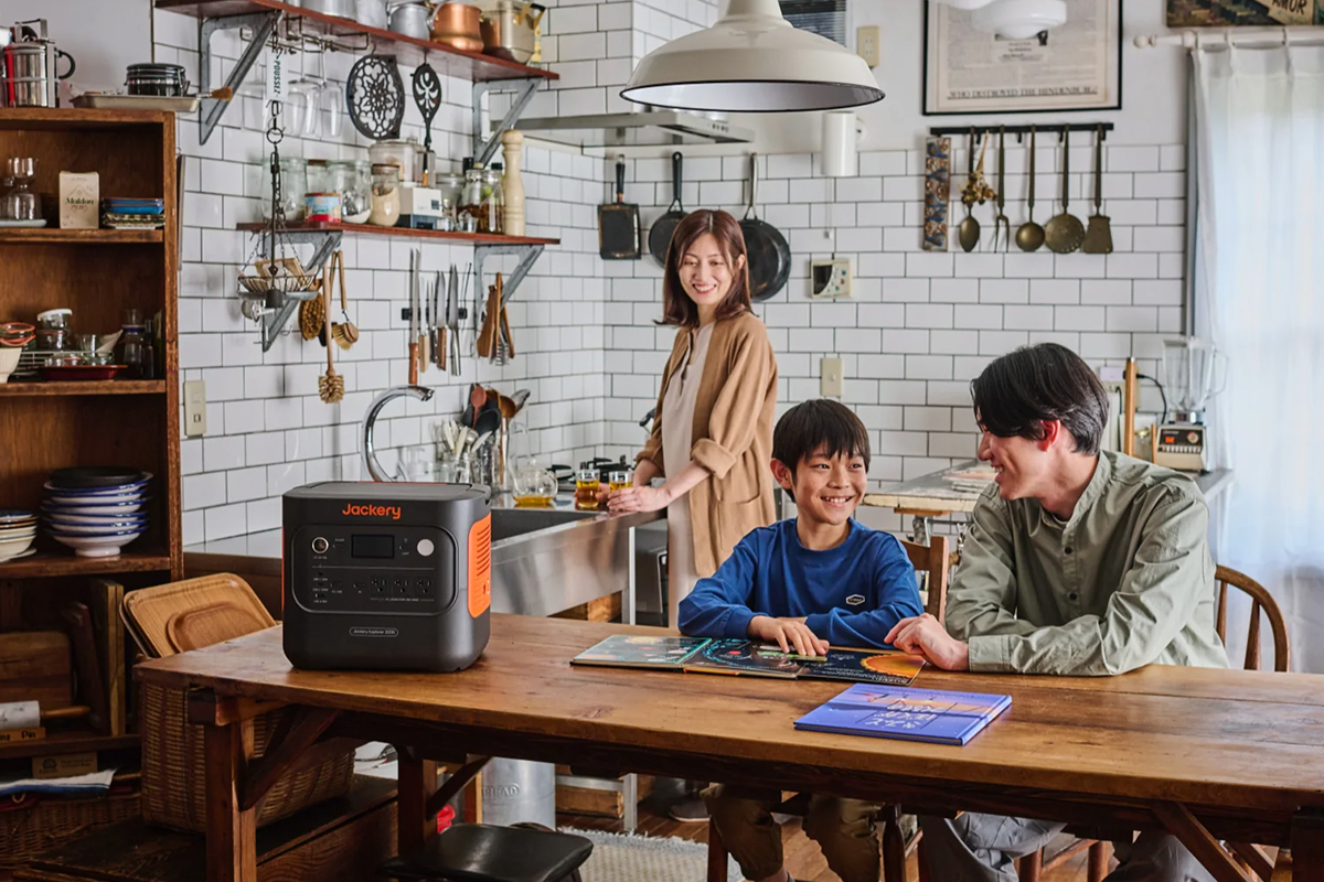 ★プレゼントあり★ 「もしも」に備えて「いつも」も使える、家族防災におすすめの「ポータブル電源」の選び方