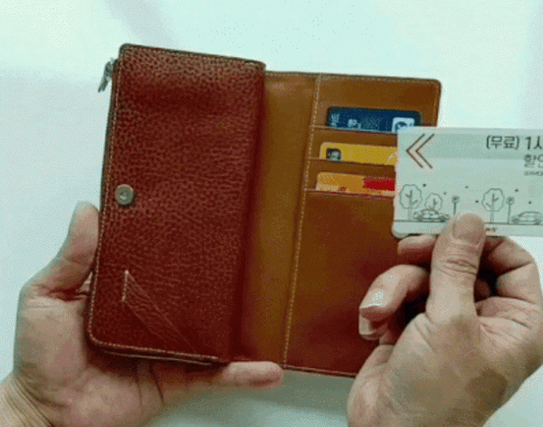 高級イタリアレザーを使用したスマホサイズの極小長財布『Chilbu_Life Wallet』を応援購入サービスサイト「Makuake」にて支援募集を開始！