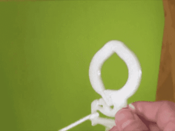 柿渋で仕上げた洗濯クリップハンガー　2022年4月1日(金)より販売開始