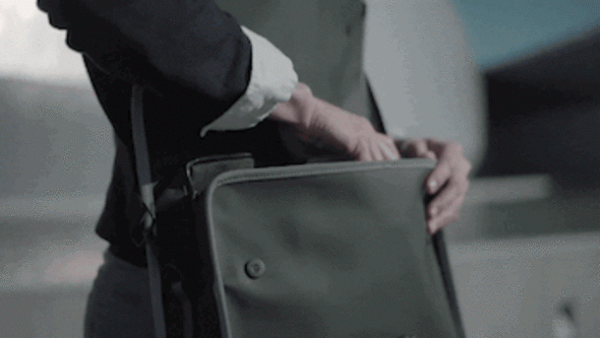 世界初(※)の非ニュートン折りたたみヘルメット(Pat.P)　ニュートンライダー公式WEBSITEで秘話がついに公開！