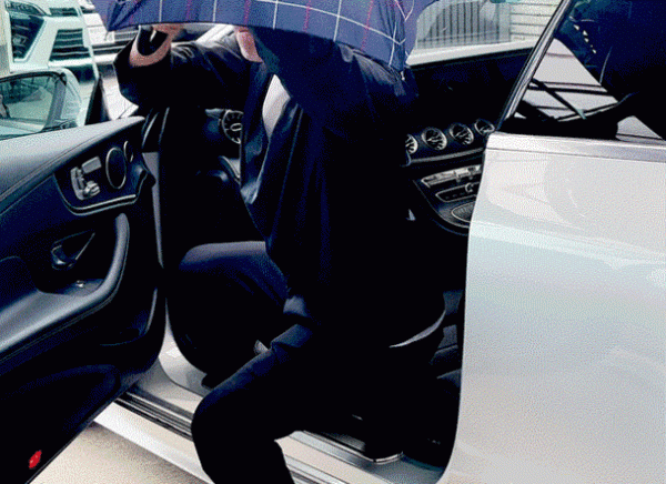 大好評 ＜第5弾＞ 累計4,000人以上に支援された傘カバーの新作「CARBON ビヨーンdo傘カバー」12月16日(土)までCAMPFIREにて先行販売を実施