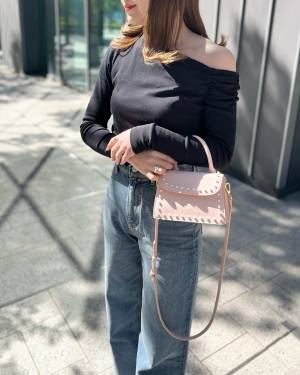 親友にも褒められた♡』【ZARA】大人っぽくて上品♡「肩出しトップス