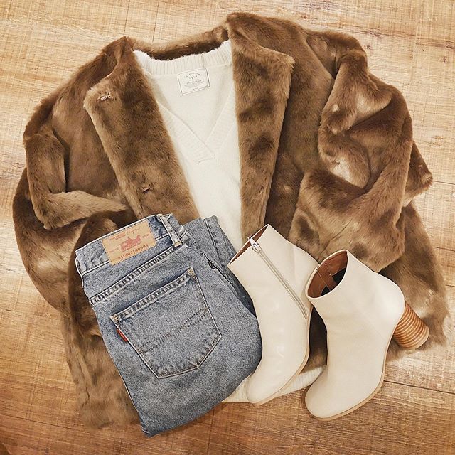 キャメルのコートは秋冬おしゃれの定番 ポイント おすすめコーデ ローリエプレス