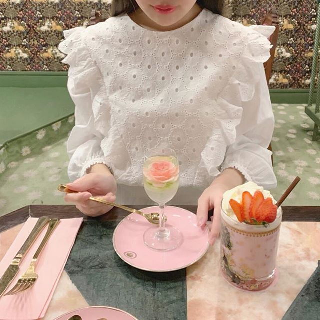 20代女子の今っぽタイ旅行♡　かわいすぎるピンクな空間スレトシスカフェでフォトジェなティータイム♡の2枚目のインスタグラム画像