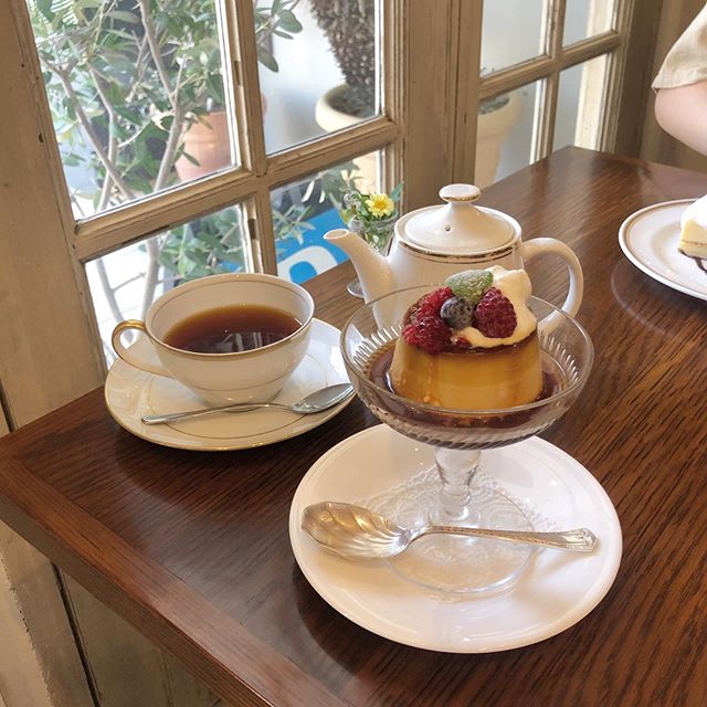 ランチにもおすすめ、三茶のマジョレルカフェがアンティーク調でかわいい♡の5枚目のインスタグラム画像