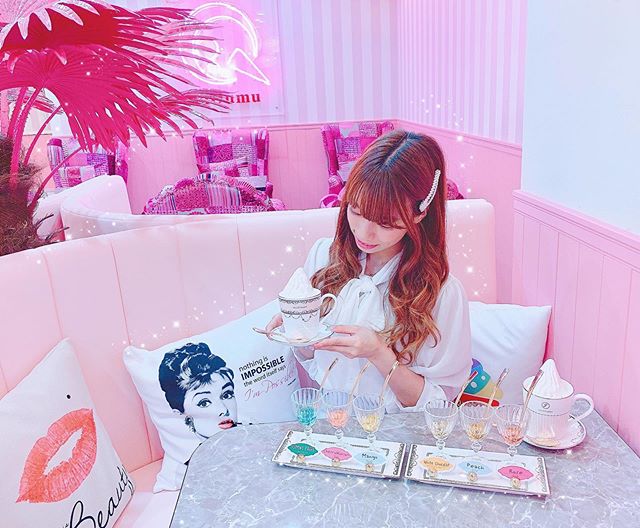 原宿ニューオープンのカフェ「リキューム」がピンクすぎてかわいいって噂♡の3枚目のインスタグラム画像