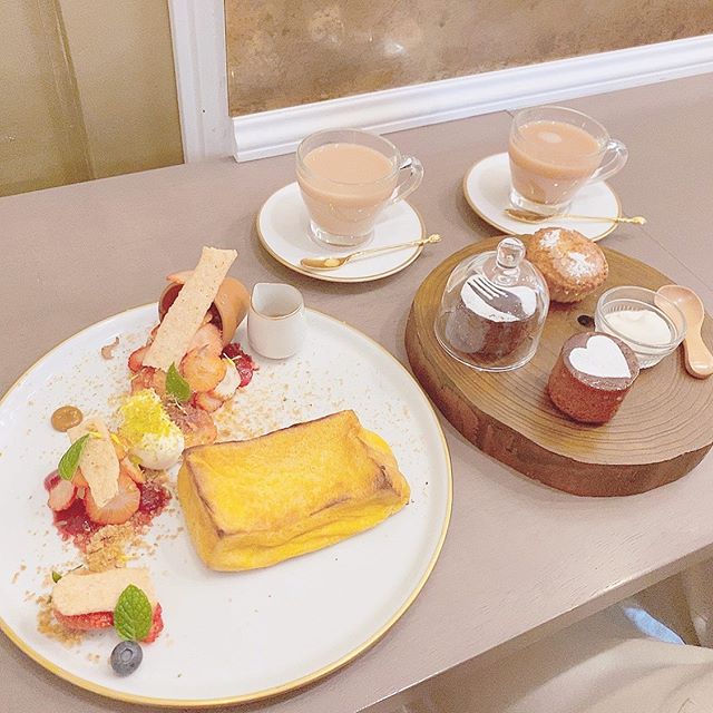 【大阪カフェ】シンプル基調の“cafe Mode”がおしゃれに映える♡の4枚目のインスタグラム画像