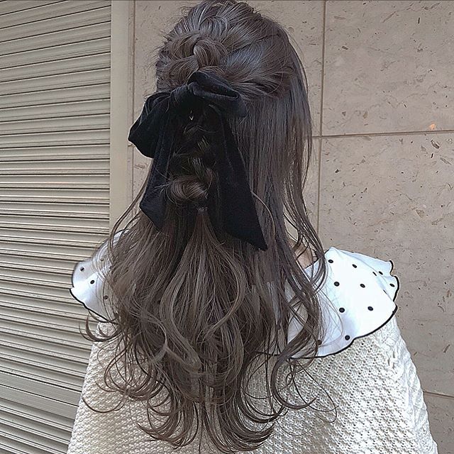 今流行りの髪型はこれ かわいいガーリー系からクールなヘアまでご紹介 ローリエプレス